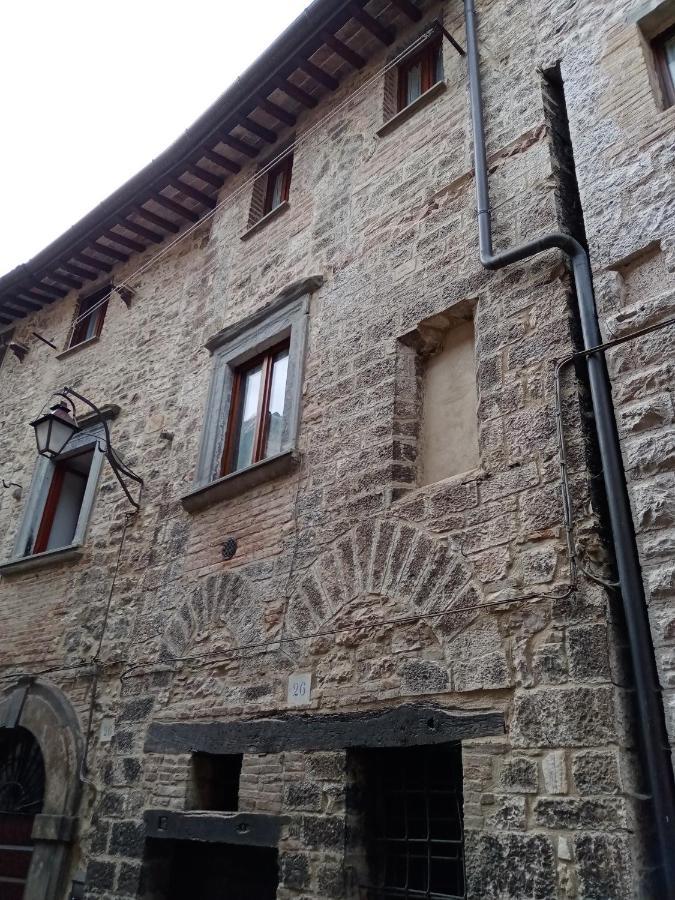 La Dimora Di Pietra Apartamento Gubbio Exterior foto