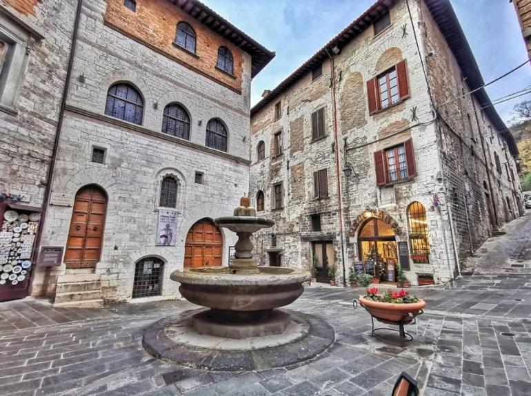La Dimora Di Pietra Apartamento Gubbio Exterior foto